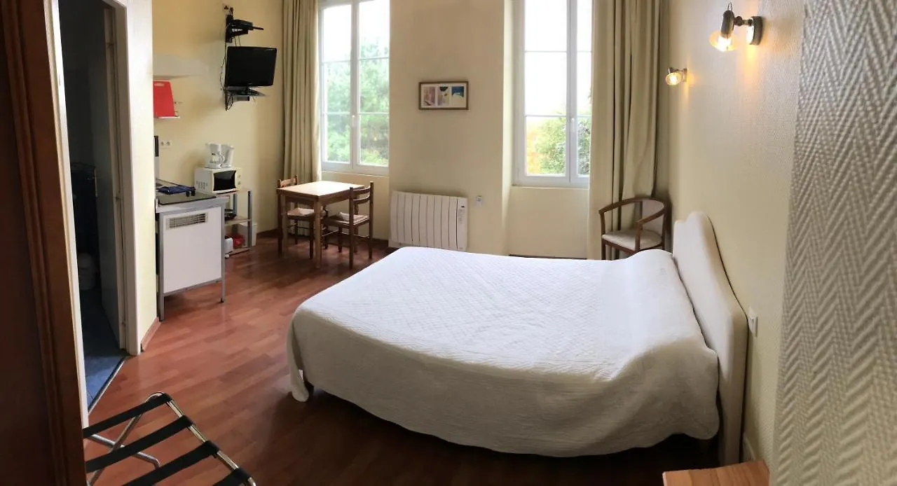 AppartHotel Chateau de Faudade Lévignac-sur-Save Hotel